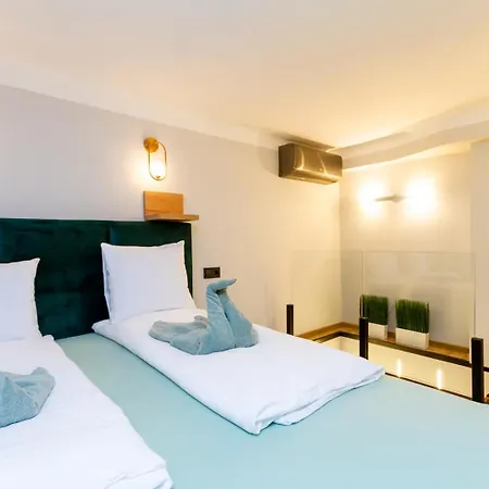 Apartment Boulevard Haven W Terrace & Ac By Nw *